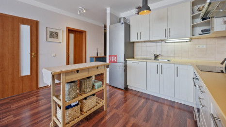 FOR SALE &ndash; spacious flat 81,59 m2 with parking space, Tupeho street