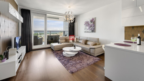 HERRYS - For sale a unique 2 bedroom apartment in above standard with a unique and unobstructed view of the entire city in the Panorama City project
