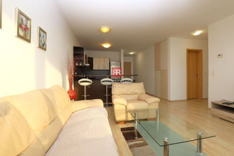 FOR RENT, 3 room apartment, III TOWERS, BA III (Nove Mesto) - modern living in wider city center