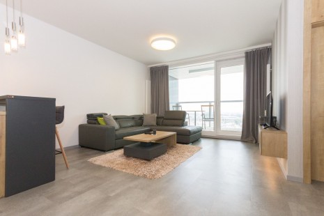 HERRYS - na prenájom 2 izbový byt, Panorama City, luxusný byt na 26. poschodí s garážovým státím