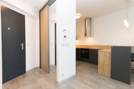 HERRYS - na prenájom 2 izbový byt, Panorama City, luxusný byt na 26. poschodí s garážovým státím