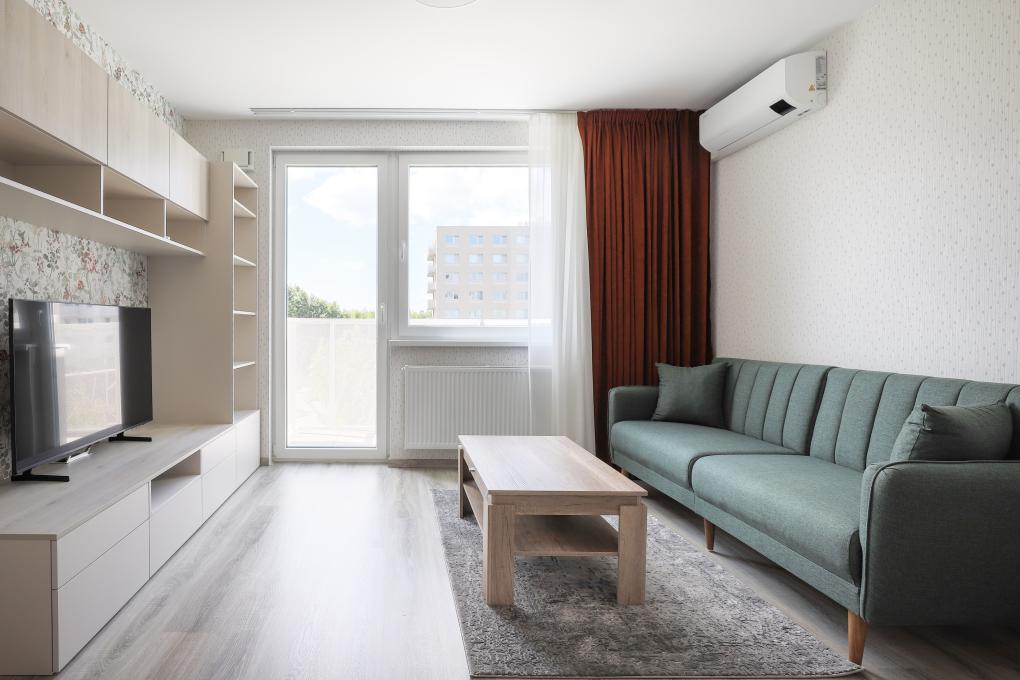 HERRYS - Na prenájom zariadený a klimatizovaný 2-izbový byt v Ovocných Sadoch