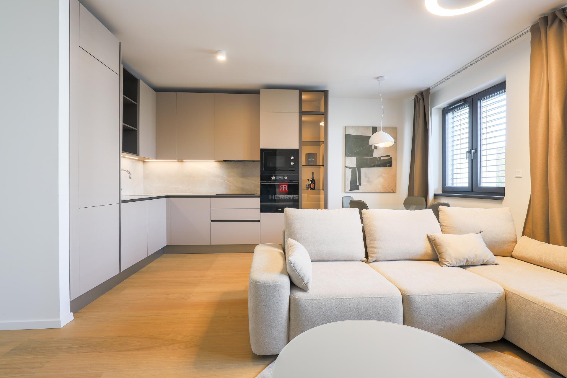 HERRYS - Luxury 3-room apartment for rent in GREEN ATRIUM