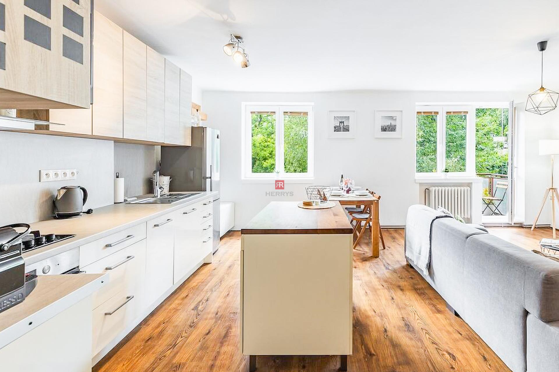 HERRYS - Na prenájom útulný 3 izbový byt v Starom meste