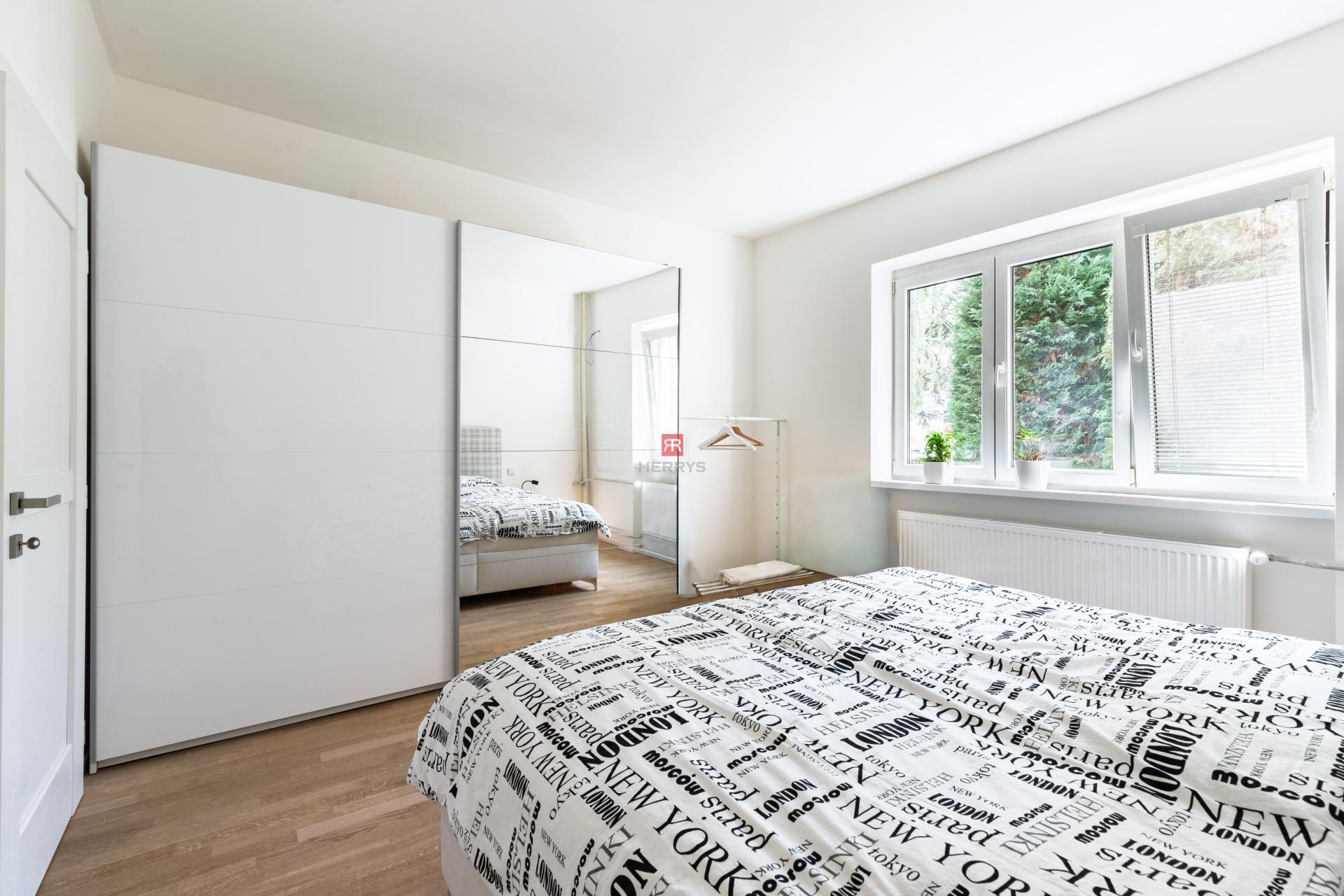 HERRYS - 5-room family house with potential and generous plot of land for sale in Vrakuna