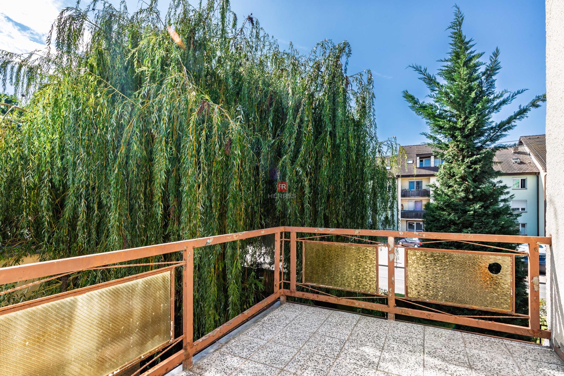 HERRYS - 5-room family house with potential and generous plot of land for sale in Vrakuna