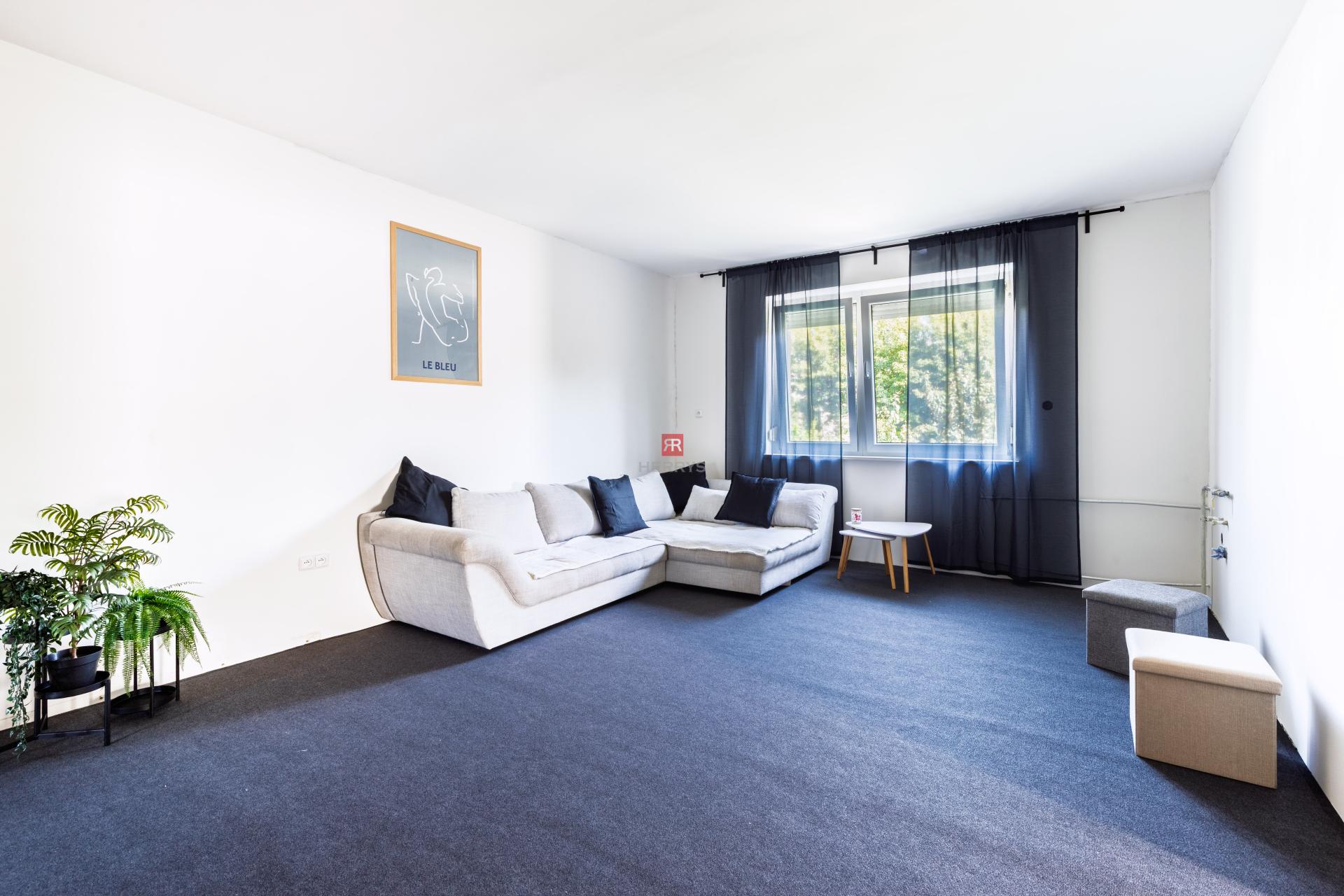 HERRYS - 5-room family house with potential and generous plot of land for sale in Vrakuna