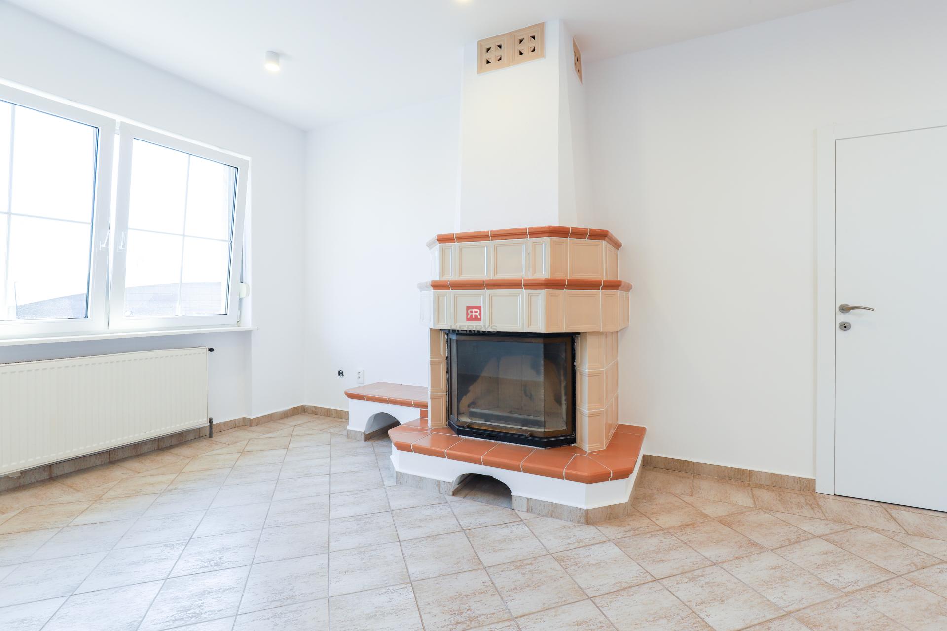 HERRYS - For rent renovated 4-room apartment at a lucrative address, Červeňova Street