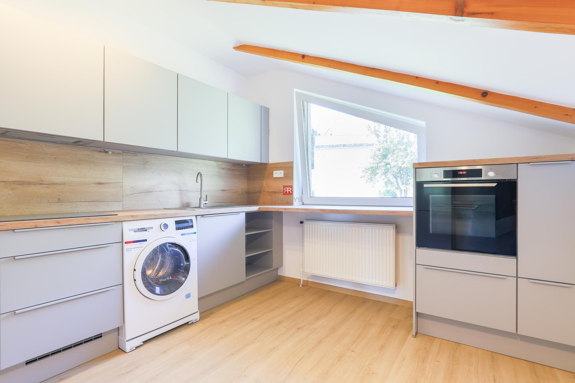 HERRYS - For rent renovated 4-room apartment at a lucrative address, Červeňova Street