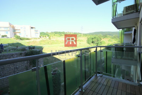 HERRYS, PRENÁJOM, 3 - izbový byt s balkónom v projekte Vinohradis