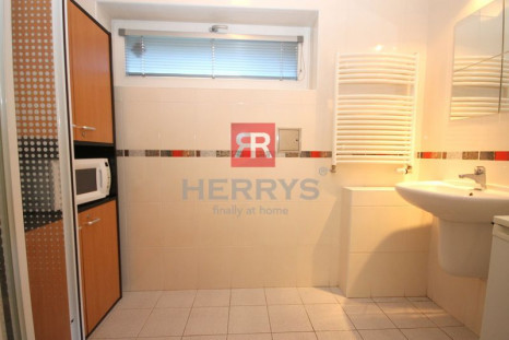 HERRYS, PRENÁJOM - administratívny priestor/kancelárie s parkovacím státim v projekte Platan