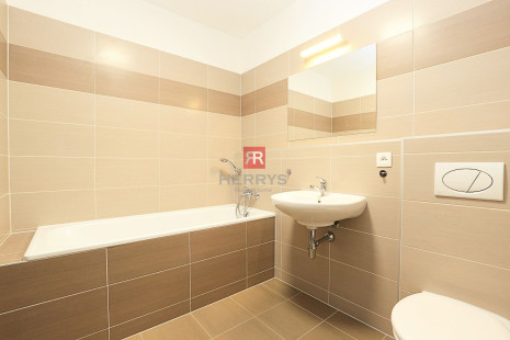 HERRYS - FOR RENT, 2 room flat with parking and cellar, Nobelova, BA III.