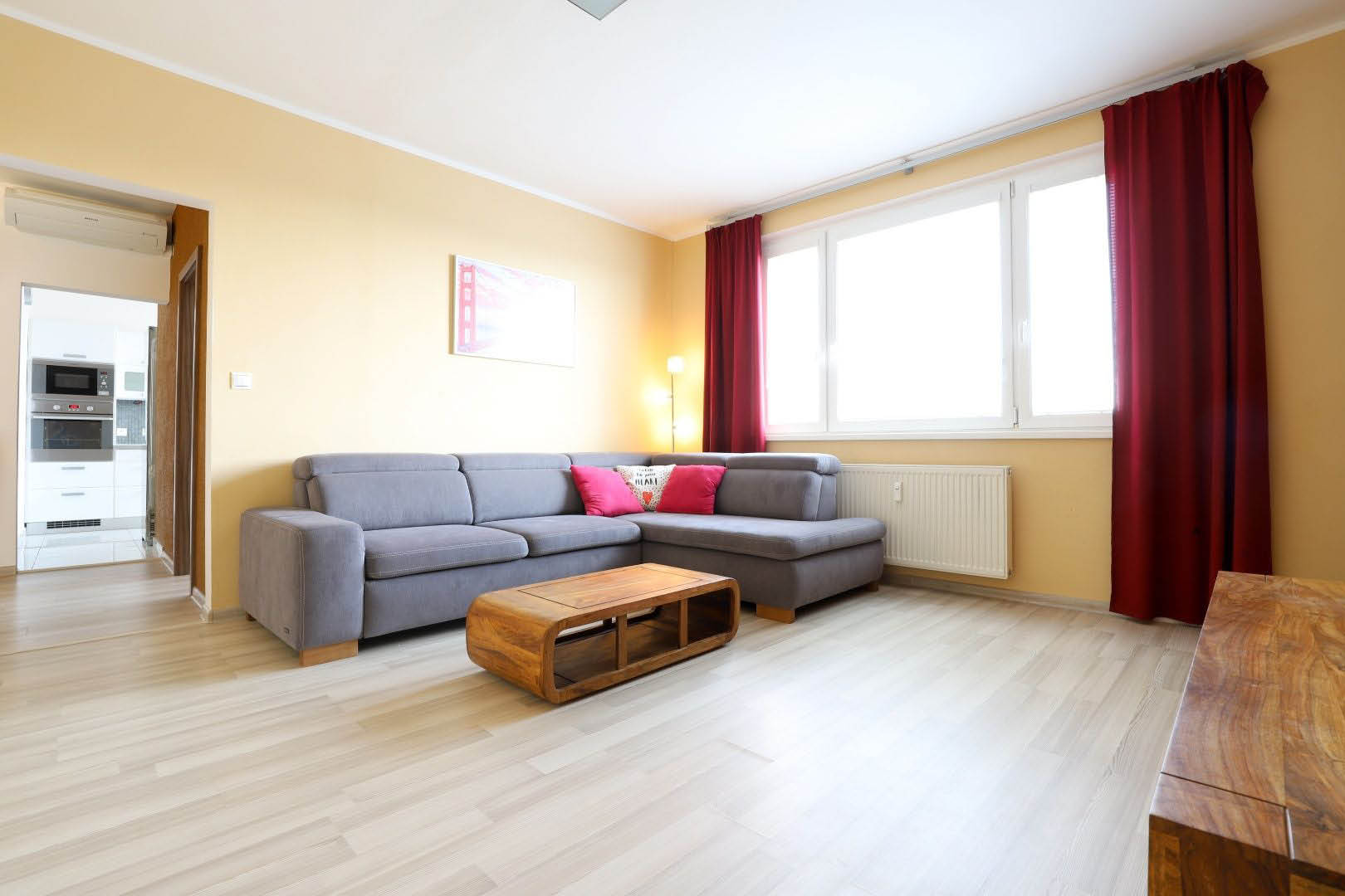 PRENAJATÉ | 3 izbový byt | Furdekova, Bratislava